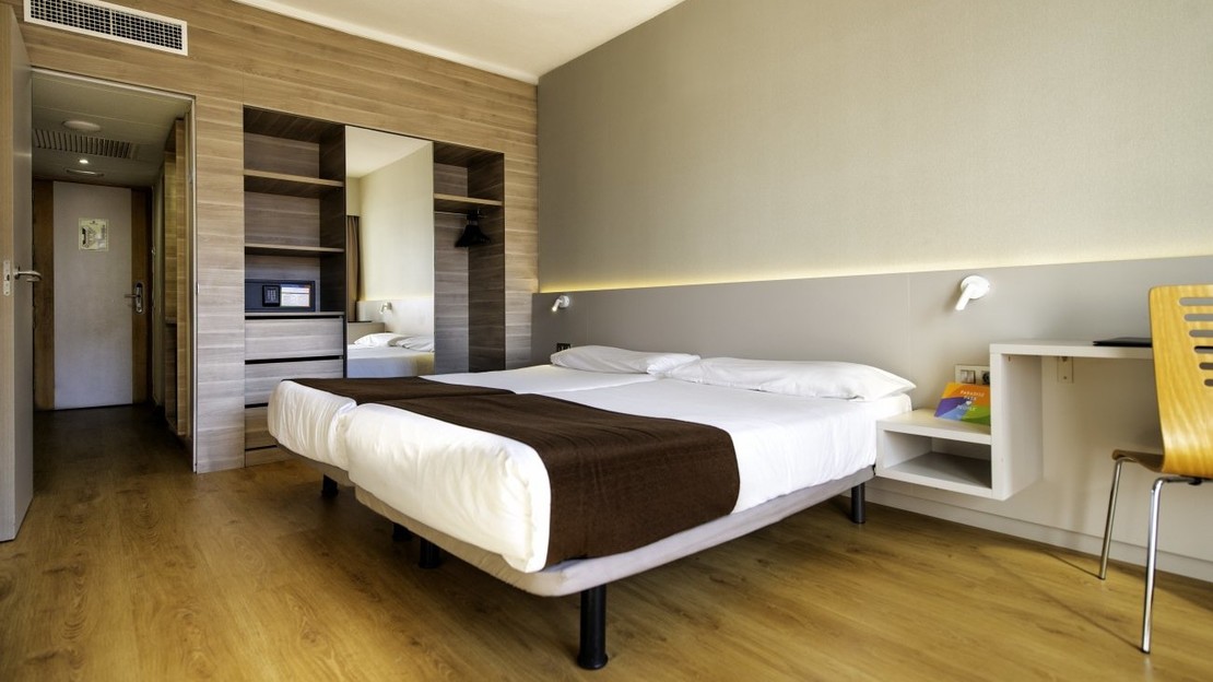 Paradise Park Fun Lifestyle Hotel